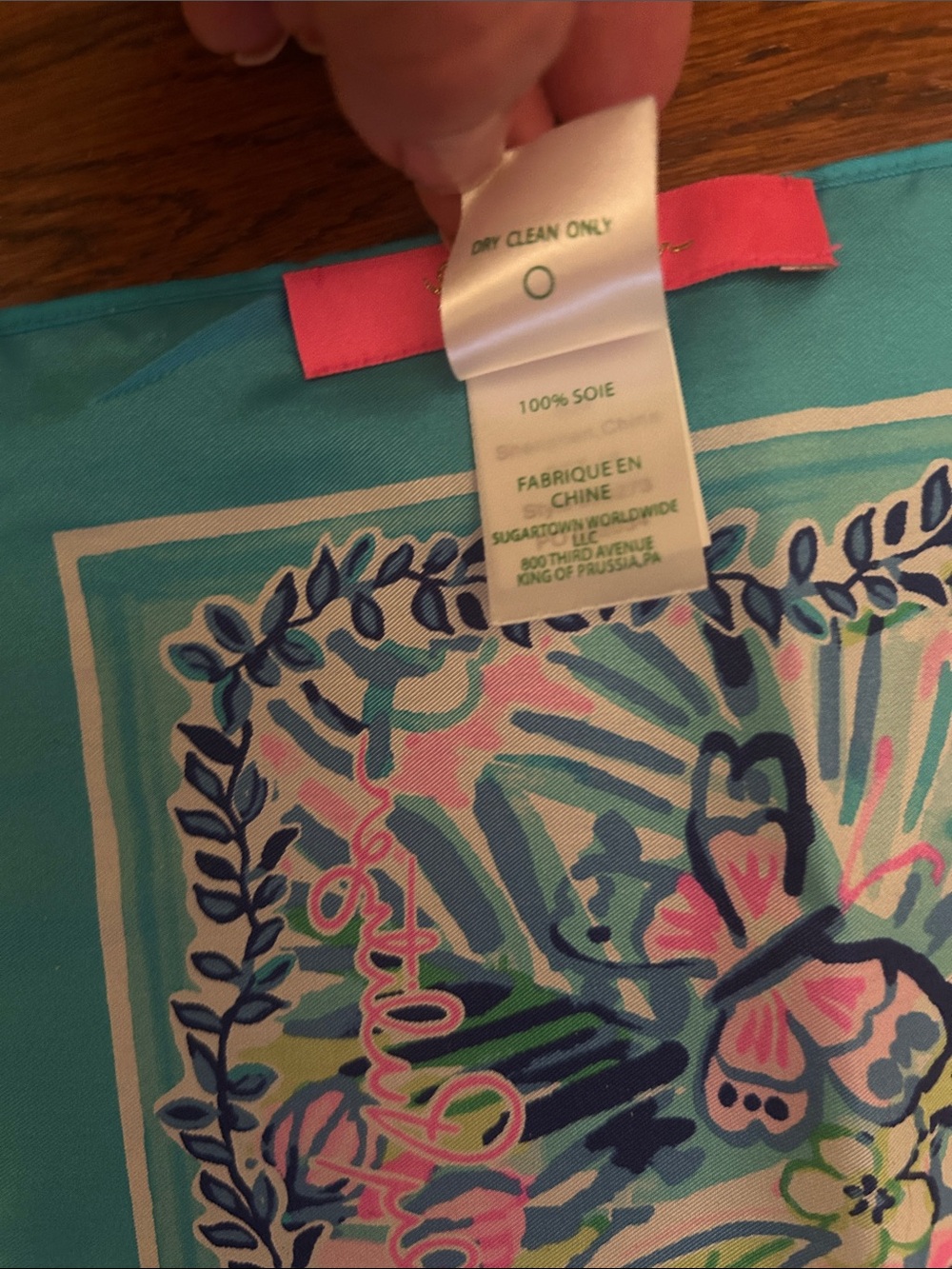 Lilly Pulitzer Silk Scarf NWT - Picture 4 of 7